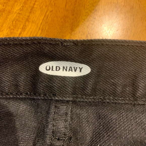 Old Navy Distressed Black Jean Shorts Raw hem - Picture 5 of 11